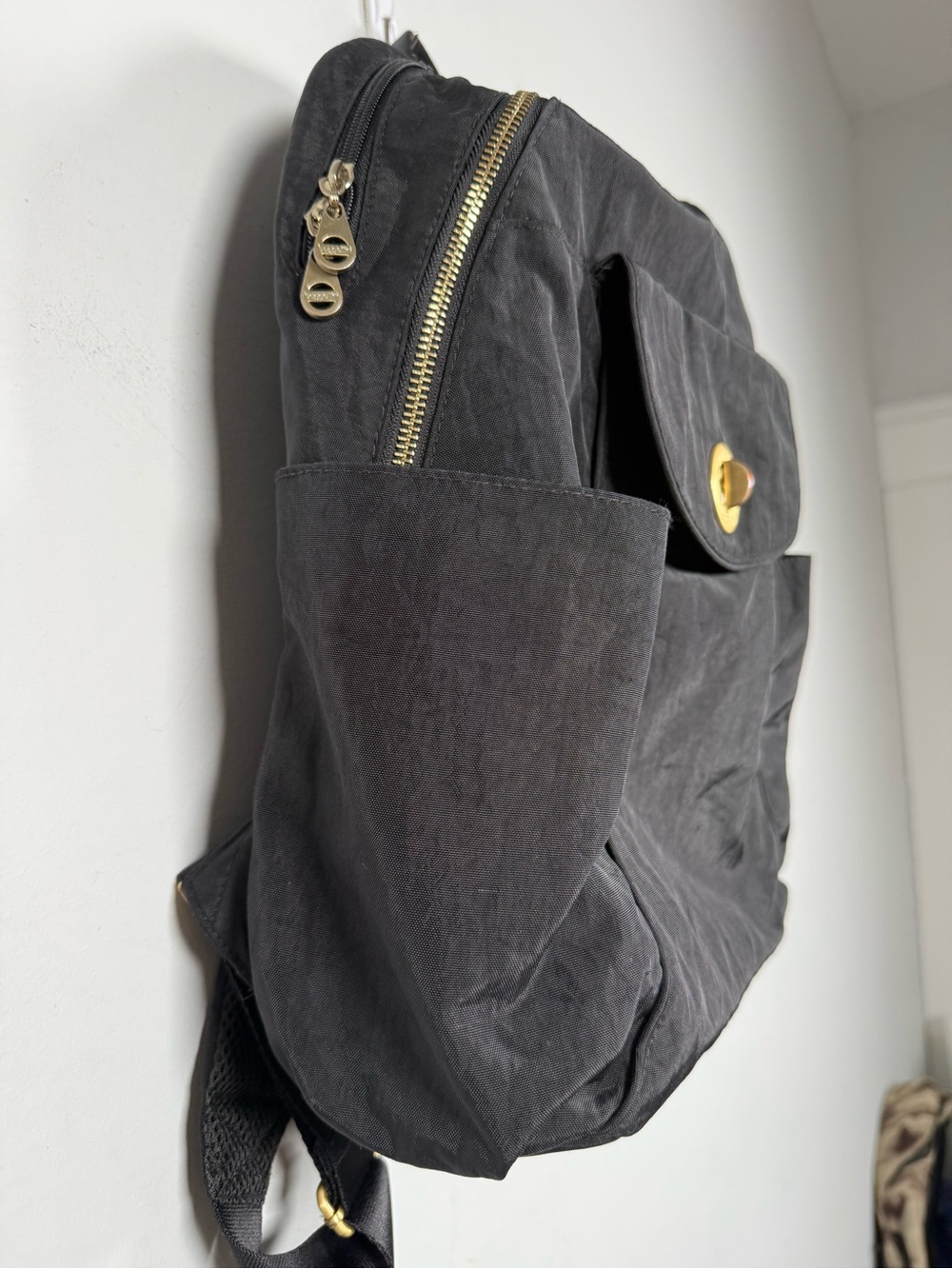 Baggallini Barcelona Laptop Backpack, Great Condition - Picture 5 of 16